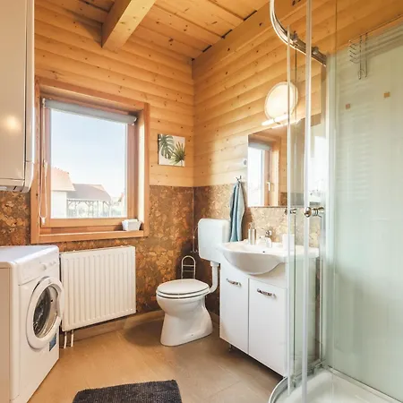 Restnest Vendeghaz: Infraszauna+dezsafuerdo Holiday home Dunasziget